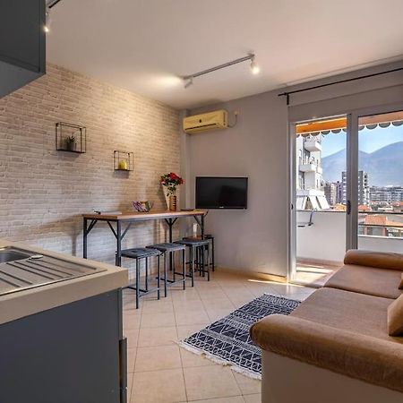 New Bazaar Apartment Tirana Buitenkant foto