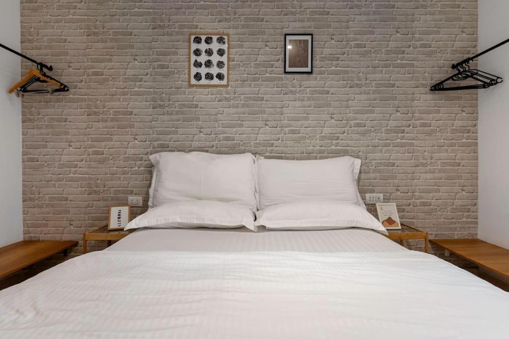 New Bazaar Apartment Tirana Buitenkant foto